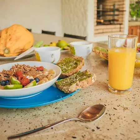 Slowing - Ancora فيلة بورتو سانتو