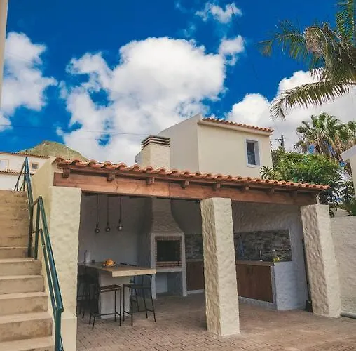 Slowing - Ancora Villa *